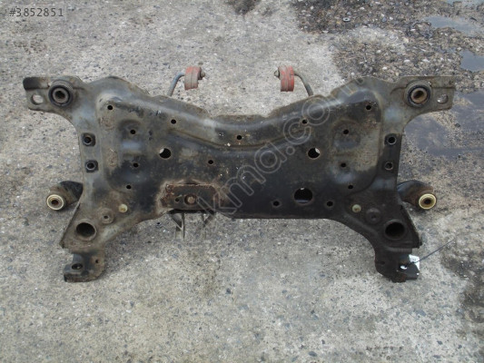 FORD MONDEO TRAVERS