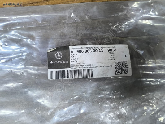 Mercedes Sprinter W906 Ön Tampon Orta Basamağı - 9068850011