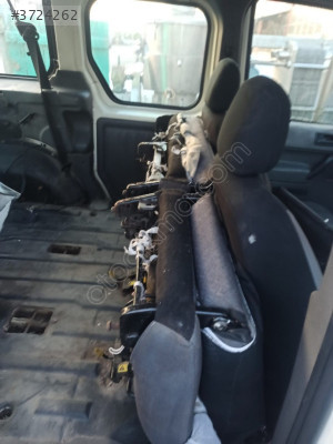 Ford connect arka koltuk takımı katlanır