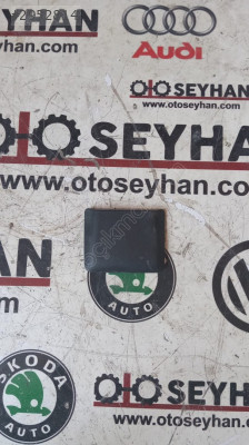 13248311 Opel Corsa D arka koltuk vida kapağı