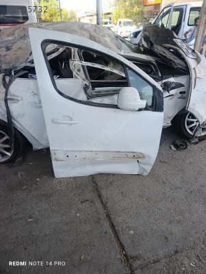 Berlingo sag ön kapı