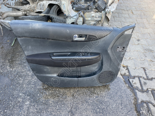 Hyundai İ20 sol ön kapı döşemesi