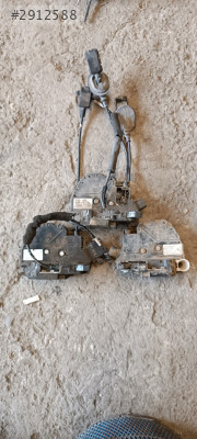 Renault Fluence ön,arka kapı kilitleri