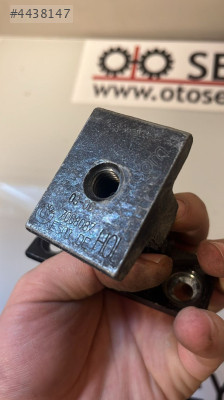 7068087 BMW 5 serisi E60 sol arka kapı üst menteşesi