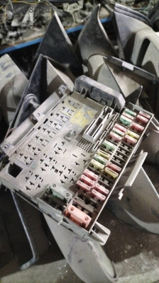 Opel Vectra B Sigorta Body Beyni 9058345