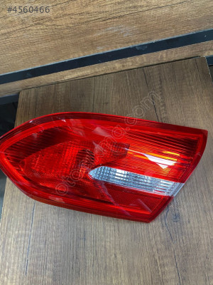 FORD FOCUS 2015 ÇIKMA ORJİNAL SAĞ BAGAJ STOPU