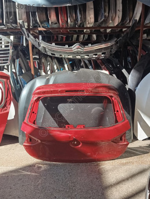 Corsa bagaj kapağı