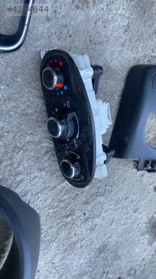 DACİA DOKKER KLİMA KONTROL PANELİ OTO FEDAİ