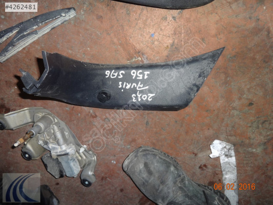 TOYOTA AURIS 2014 ÇIKMA BAGAJ KAPAĞI DİREK PLASTİĞİ SAĞ