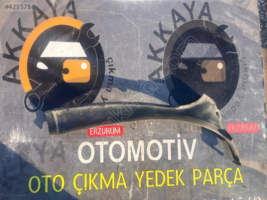 Peugeot 206 ön Cam Izgarası Sağ Çıkma