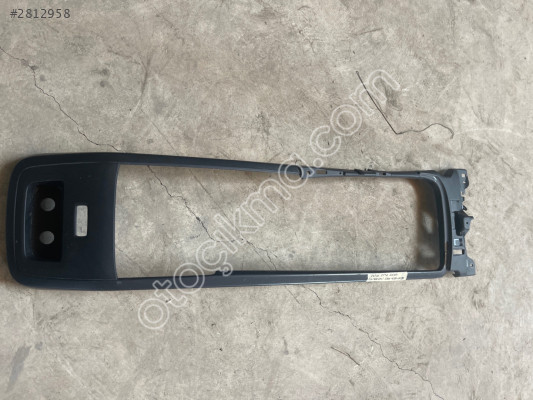 VOLVO ORTA KONSOL ÇERÇEVESİ 31497044 S90 V90 XC90