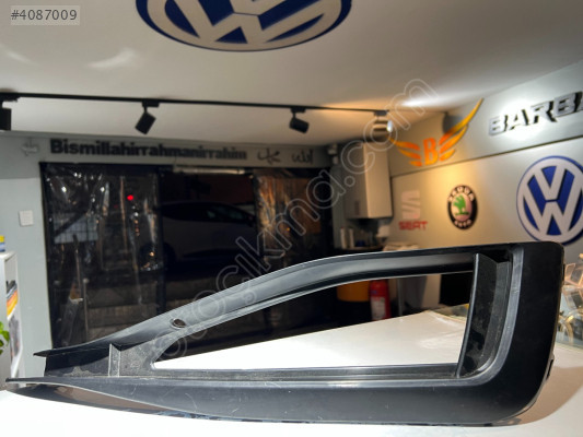 3G0853665K VW PASSAT B9 2019-2021 SOL SİS KAPAĞI PÜTÜRLÜ TİP