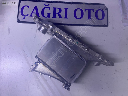 OCTAVİA SUPER B KAROQ SCALA 1.6 TDI EMME MANİFOLDU 04L129766AJ