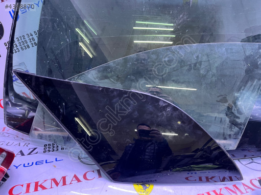 Mercedes ML sağ arka kelebek camı orjinal çıkma cam