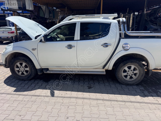 Mitsubishi l200 Koltuk