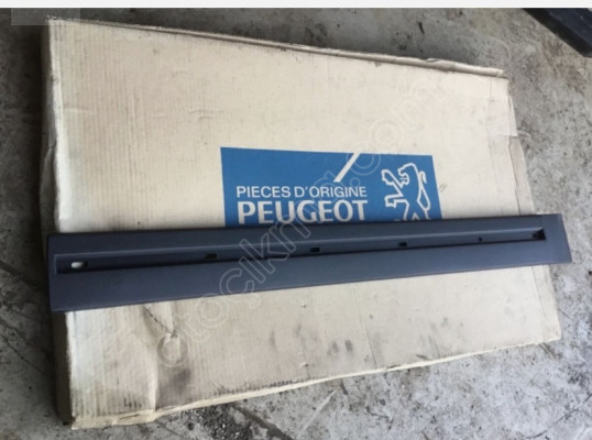 PEUGEOT 405 ÖN KAPI ŞERİDİ 9610722680