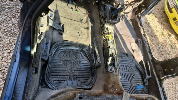 Audi b6 2000 2005 kasa taban halısı orijinalsökme