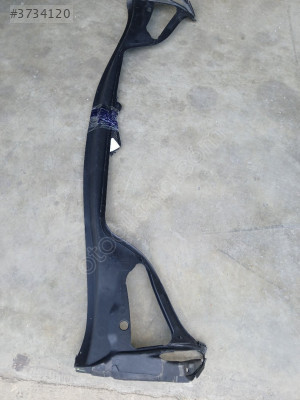 Peugeot 307 ön cam ızgarası