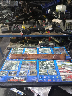 BMW E39 ön torpido göğüslük çıtaları