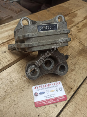 ALFA ROMEO GİULİETTA SOL MOTOR KULAĞI 51879600