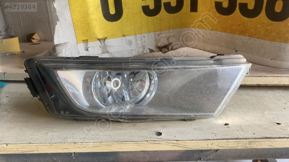 SKODA OCTAVİA 2014 SAĞ SİS FARI
