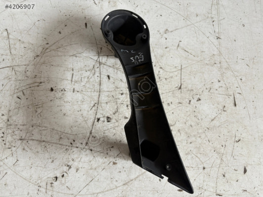 RENAULT MEGANE 2 SAĞ ÖN KAPI KOLÇAĞI