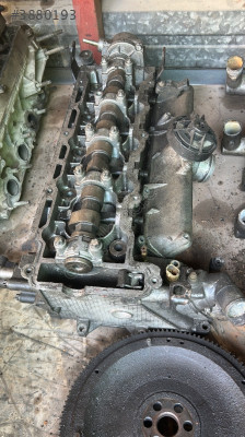 Opel vectra 2000 dizel silindir kapağı