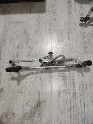 Renault fluance silecek motoru 64300024 orjınal hatasız