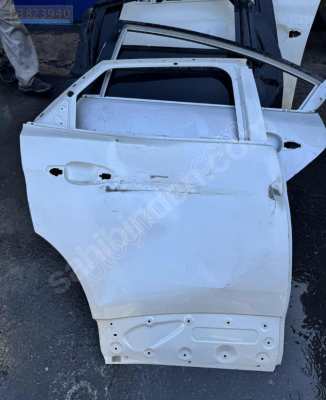 PEUGEOT 3008 SAĞ ARKA KAPI ORJİNAL EYUPCAN OTO'DA