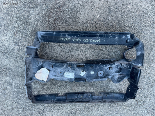 BMW G20 ÜST RADYATÖR HAVA KANALI 51747455961