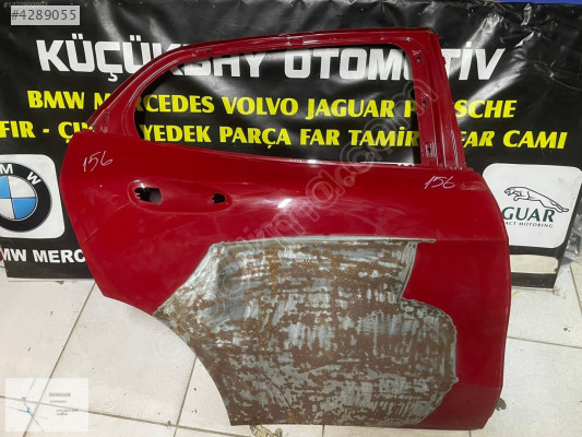 MERCEDES GLA KAPI SAĞ ARKA