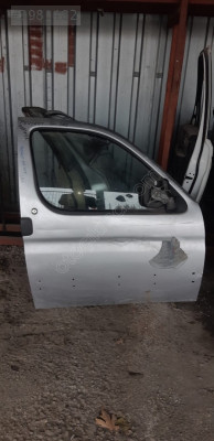 PEUGEOT PARTNER SAĞ ÖN KAPI ÇIKMA ORJİNAAL