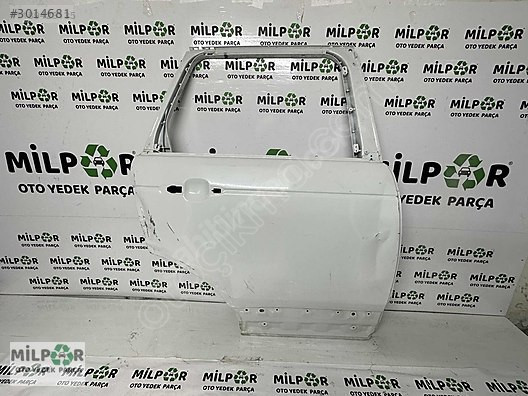 LAND ROVER RANGE ROVER VOGUE 19/24 L405 SAĞ ARKA KAPI 3104292