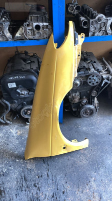 Renault megane 1 çıkma sağ ön çamurluk 98-99