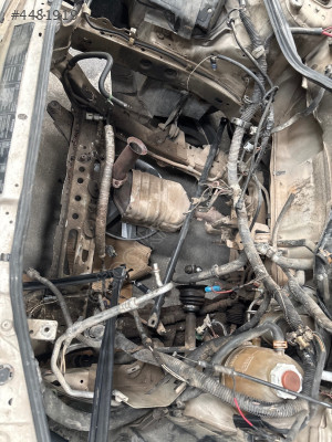 ÇIKMA RENAULT MEGANE 1 MOTOR TRAVERSİ