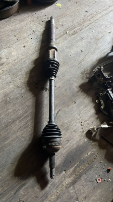 FORD TRANSİT SAĞ AKS ÇEVİK OTO ÇIKMA