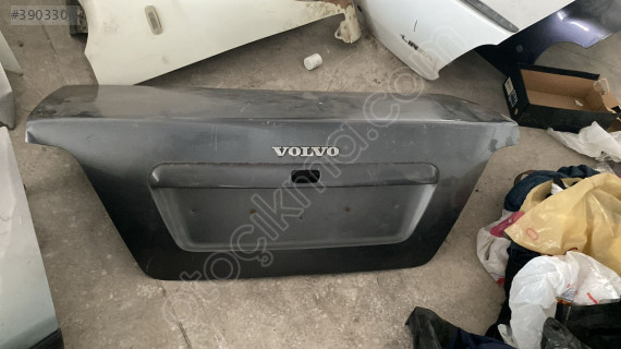 Volvo s40 çıkma hatasız bağaj kapağı