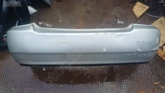2005-2006 Toyota Corolla sedan arka tampon