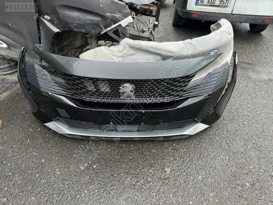 Peugeot 3008 ön tampon siyah