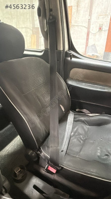 Peugeot partner sol emniyet kemer