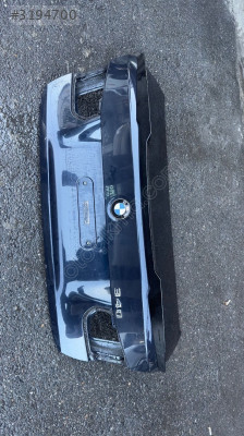 BMW F30 LACİVERT BAGAJ KAPAGI