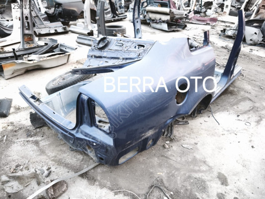 VOLKSWAGEN PASSAT SAĞ ARKA ÇAMURLUK ÇEYREK MARŞPİYEL 2001-2005