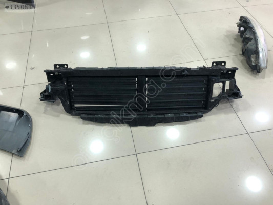VOLVO XC60 HAVALANDIRMA PERDESİ 32345497