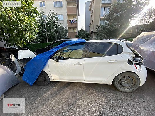 Peugeot 208 Sol Arka Kapı Dolu Sökme 12-18