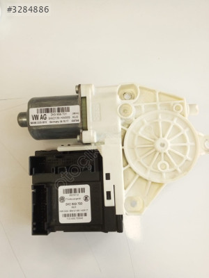 2K5959701 5K0959793 KAPI CAM MOTORU KOMPLE