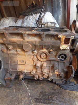 Grand Cherokee jeep 2.5 grang ORİJİNAL çıkma