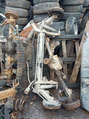 Peugeot partner panelvan arka torsiyon dingil