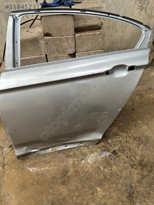 PASSAT B8 SOL ARKA KAPI