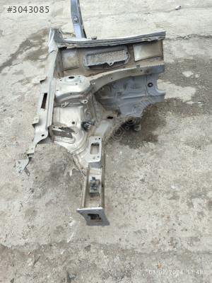 VOLKSWAGEN PASSAT B.8 KESME ÖN SAG SOL CEYREK  MARŞBİYEL