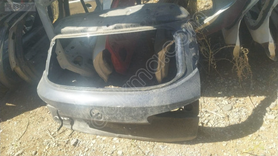 Fiat egea arka bagaj kapagı